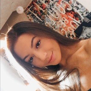 Meet your Posher, Hannah